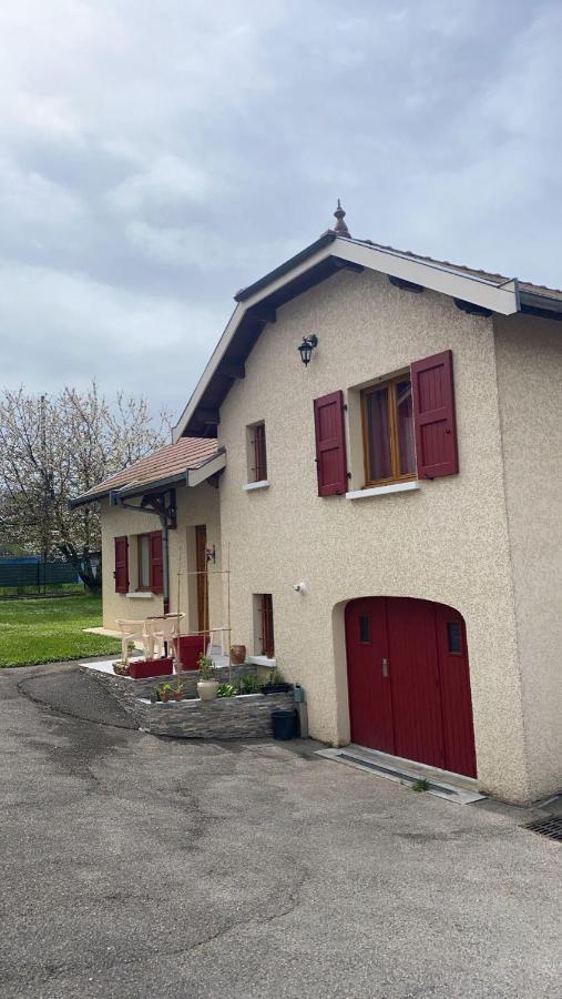 Au Gres Du Vent Lejlighed Ruy-Montceau Eksteriør billede
